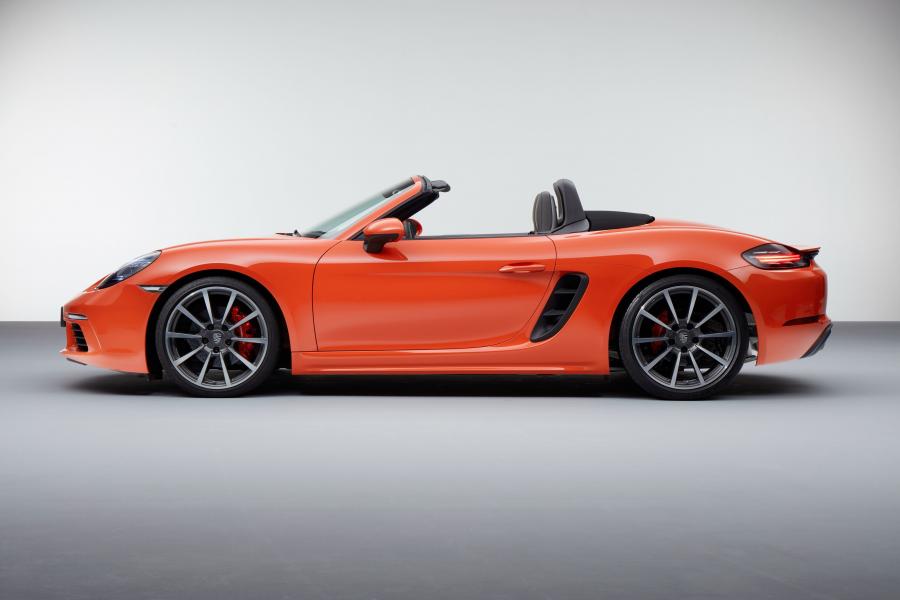  Porsche 718 Boxster S 2016 года  (фото 6 из 34)